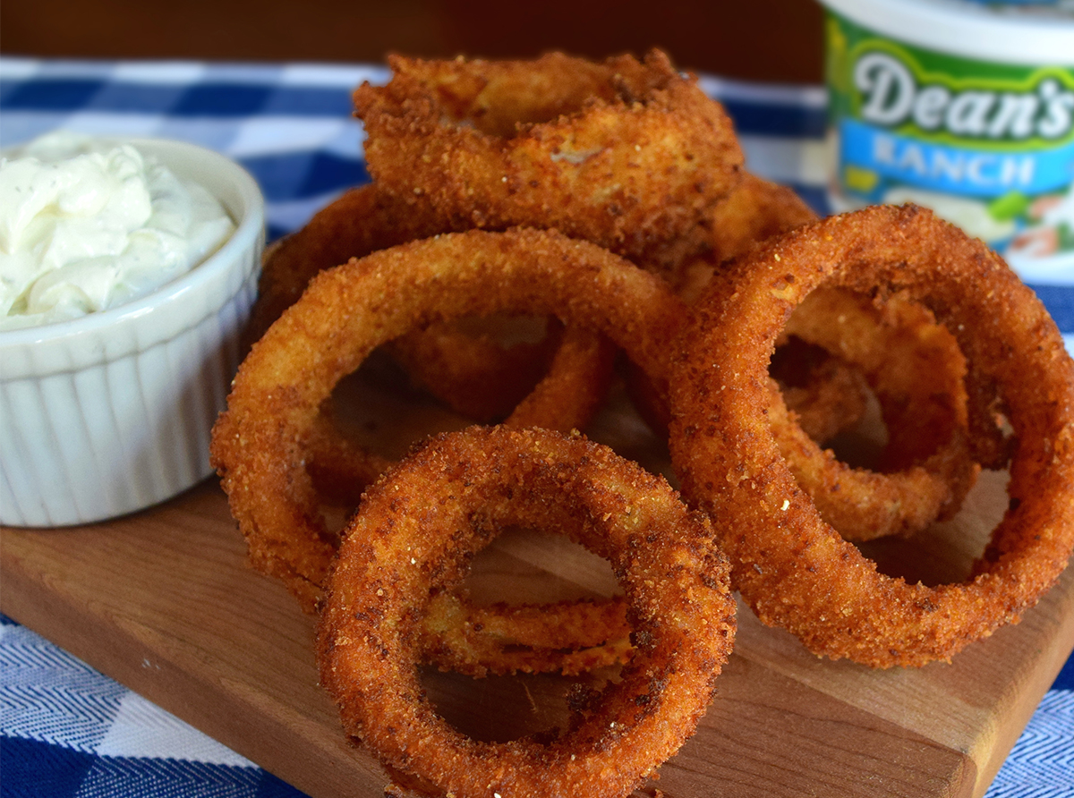 Extra Crispy Onion Rings uses Dean’s Ranch Dip.